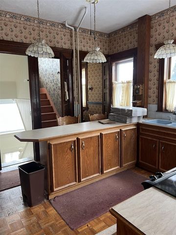 161 NE Capital Avenue, Battle Creek, MI 49017