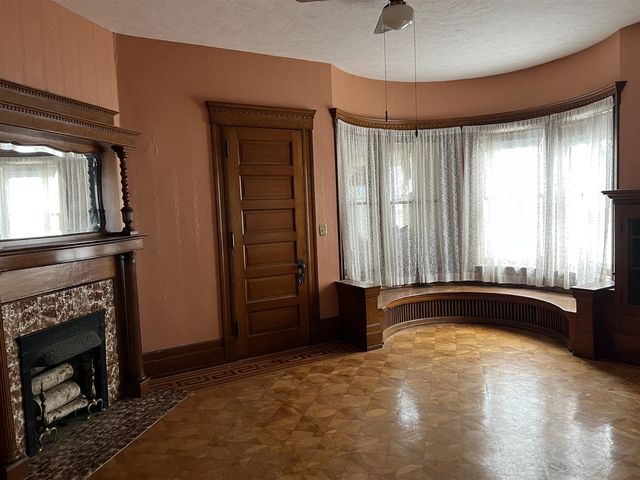 161 NE Capital Avenue, Battle Creek, MI 49017