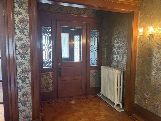 161 NE Capital Avenue, Battle Creek, MI 49017