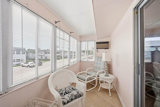 383 Saxony Lane H, Delray Beach, FL 33446