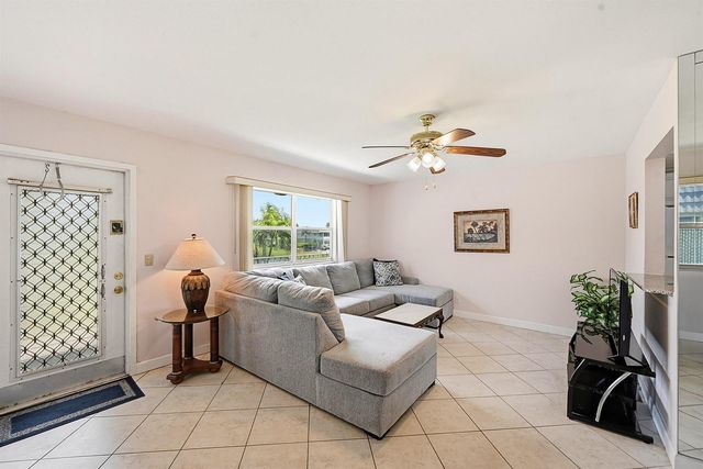 383 Saxony Lane H, Delray Beach, FL 33446