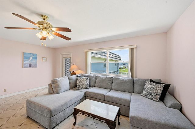 383 Saxony Lane H, Delray Beach, FL 33446