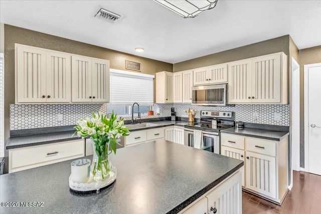 9054 E Muleshoe Street, Tucson, AZ 85747