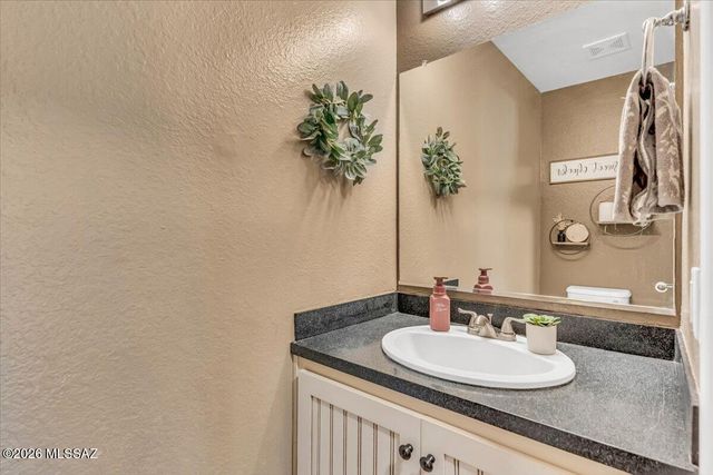 9054 E Muleshoe Street, Tucson, AZ 85747