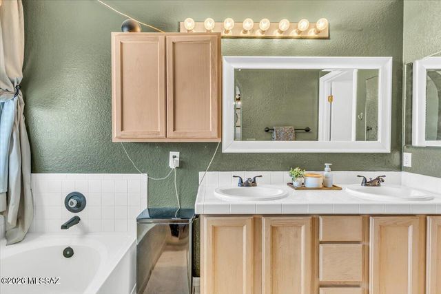 9054 E Muleshoe Street, Tucson, AZ 85747