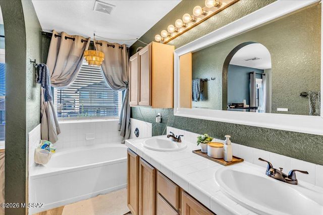 9054 E Muleshoe Street, Tucson, AZ 85747