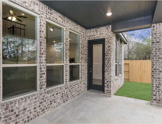 17111 Crimson Crest Drive, Conroe, TX 77302