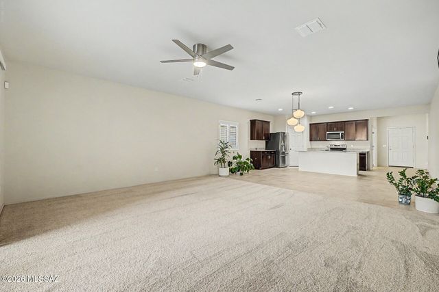 10818 W Claxton Drive, Marana, AZ 85653