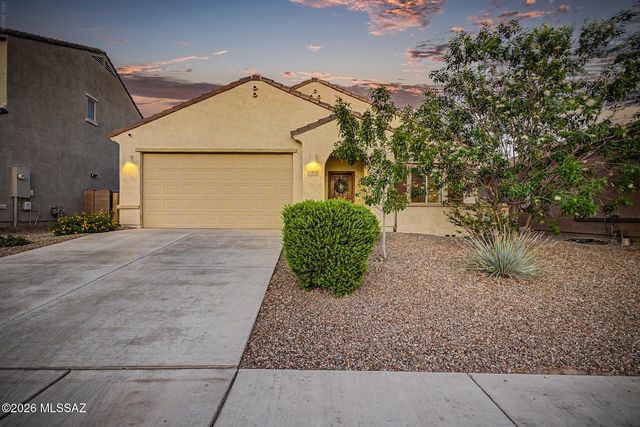 10818 W Claxton Drive, Marana, AZ 85653