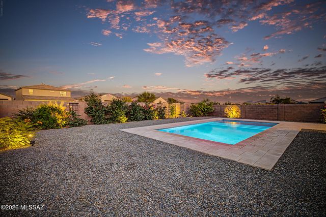 10818 W Claxton Drive, Marana, AZ 85653