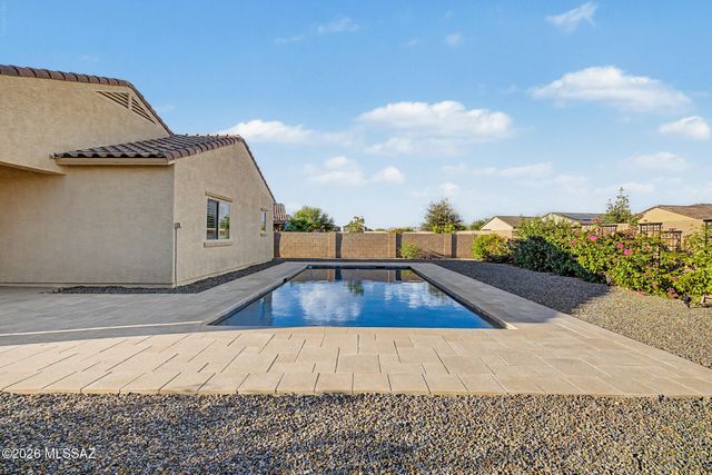 10818 W Claxton Drive, Marana, AZ 85653