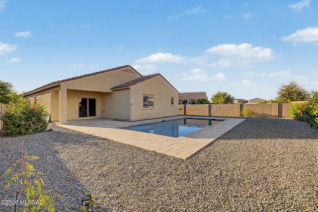 10818 W Claxton Drive, Marana, AZ 85653