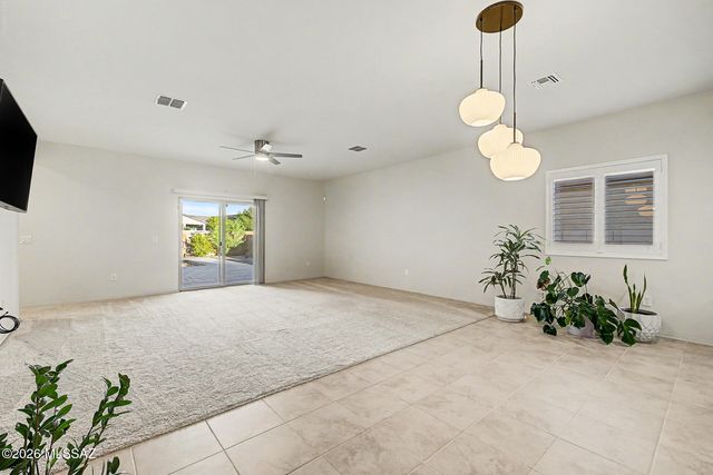 10818 W Claxton Drive, Marana, AZ 85653