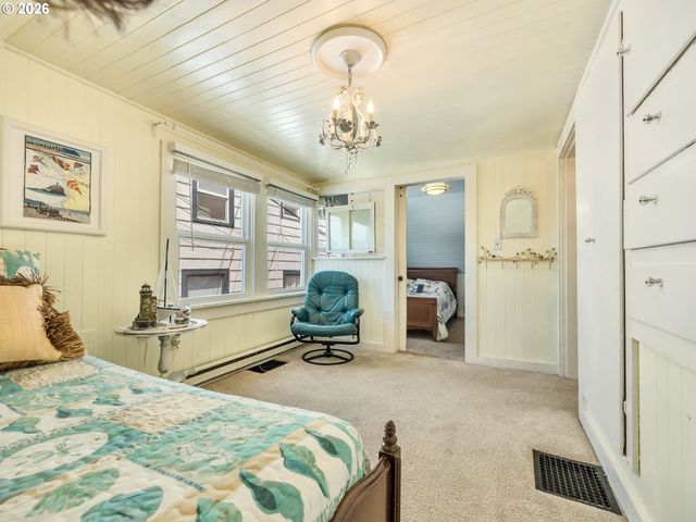 480 S COLUMBIA St, Seaside, OR 97138
