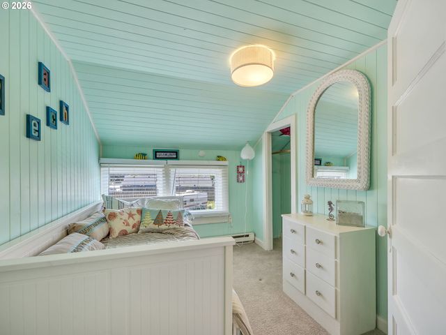 480 S COLUMBIA St, Seaside, OR 97138