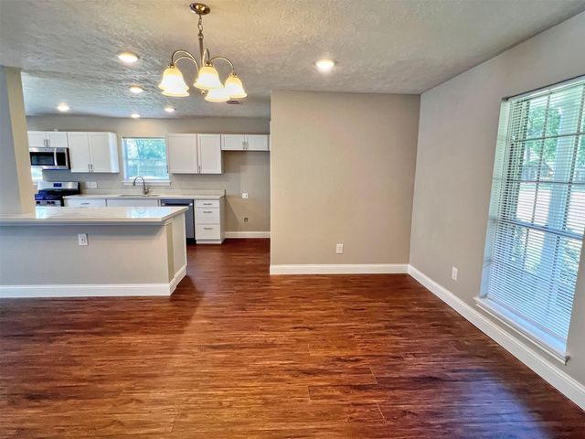 415 Sevenhampton Lane, Houston, TX 77015