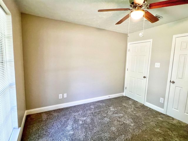 415 Sevenhampton Lane, Houston, TX 77015