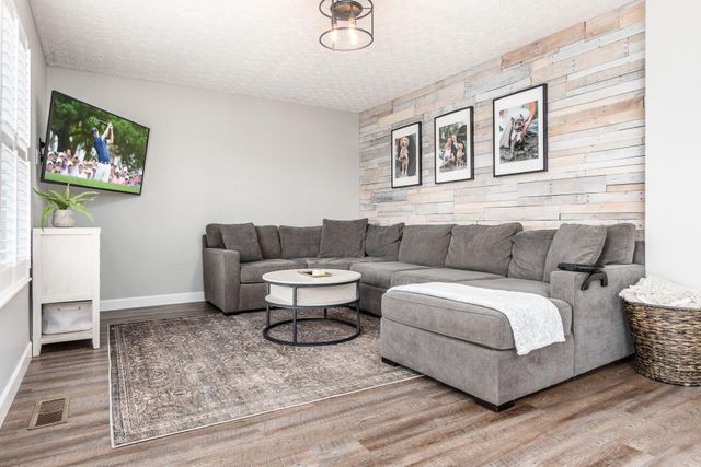 9105 Misty Dawn Drive, Columbus, OH 43240