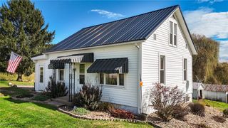 34104 Brwnsvl Co Line Road, New Matamoras, OH 45767