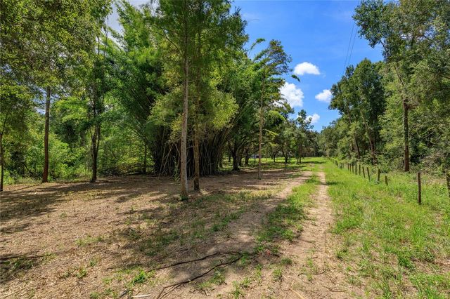 22406 BELGARD LANE, Astatula, FL 34705