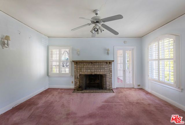 2007 N Hobart Boulevard, Los Angeles, CA 90027