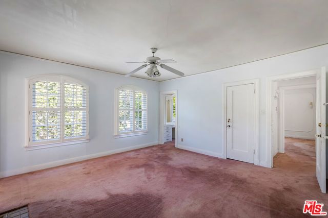 2007 N Hobart Boulevard, Los Angeles, CA 90027