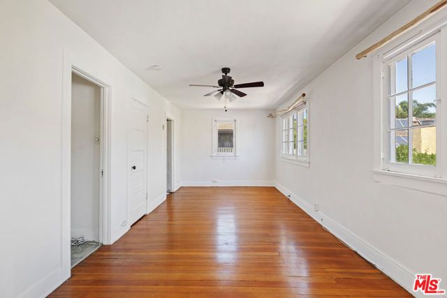 2007 N Hobart Boulevard, Los Angeles, CA 90027