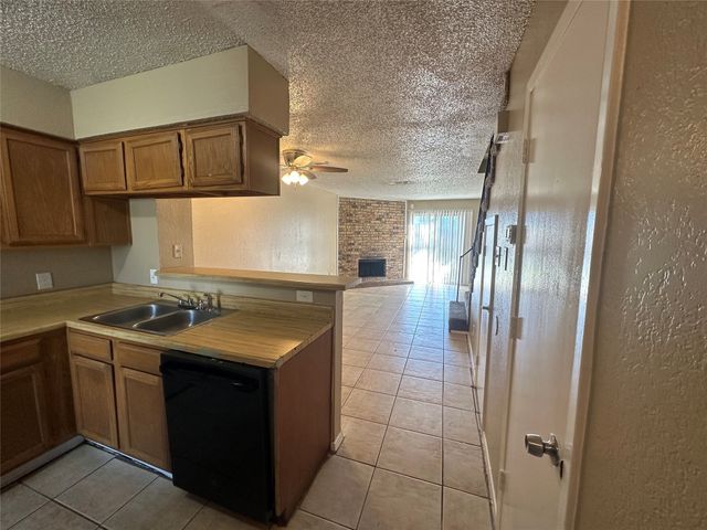 2174 Aspen Drive, Dallas, TX 75227