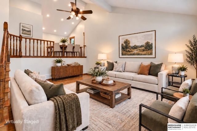 15610 Franklin Circle, Omaha, NE 68118
