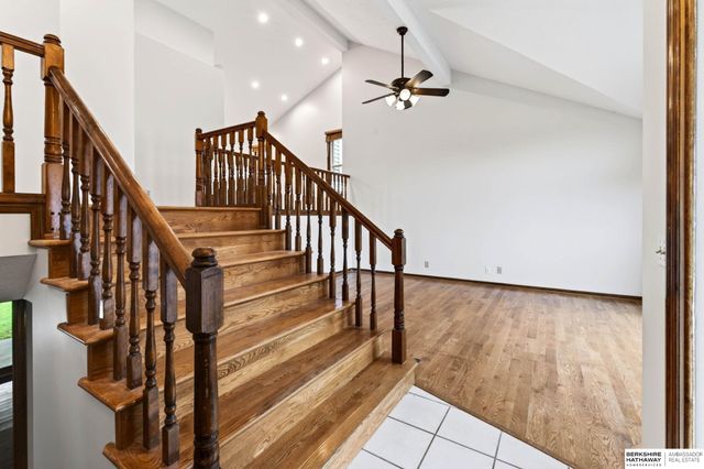 15610 Franklin Circle, Omaha, NE 68118