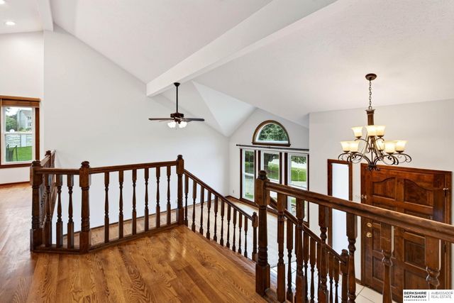 15610 Franklin Circle, Omaha, NE 68118
