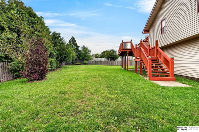 15610 Franklin Circle, Omaha, NE 68118