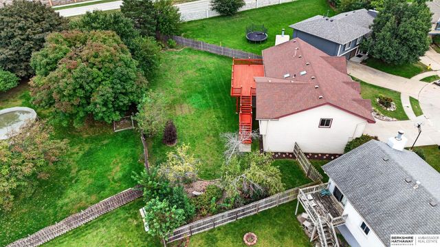 15610 Franklin Circle, Omaha, NE 68118