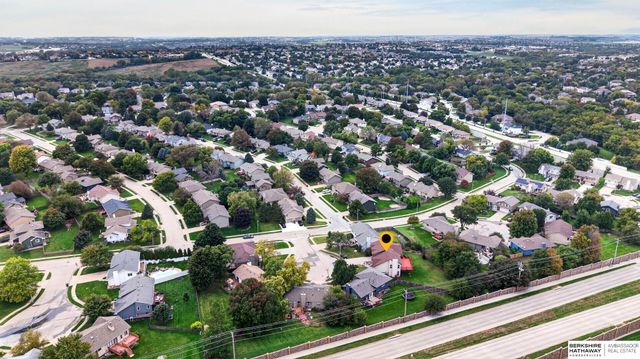 15610 Franklin Circle, Omaha, NE 68118