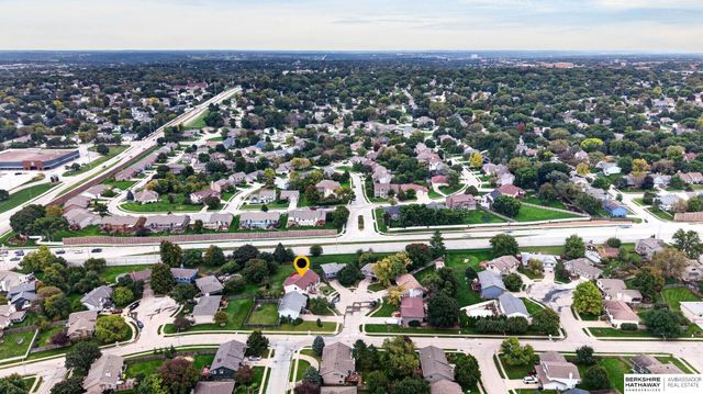 15610 Franklin Circle, Omaha, NE 68118