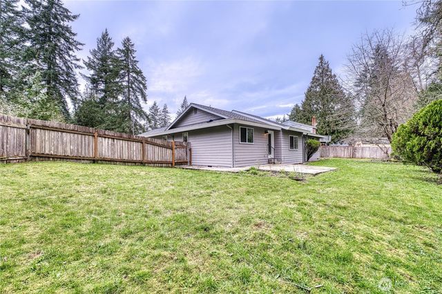 7048 NE Treemont Court, Bremerton, WA 98311