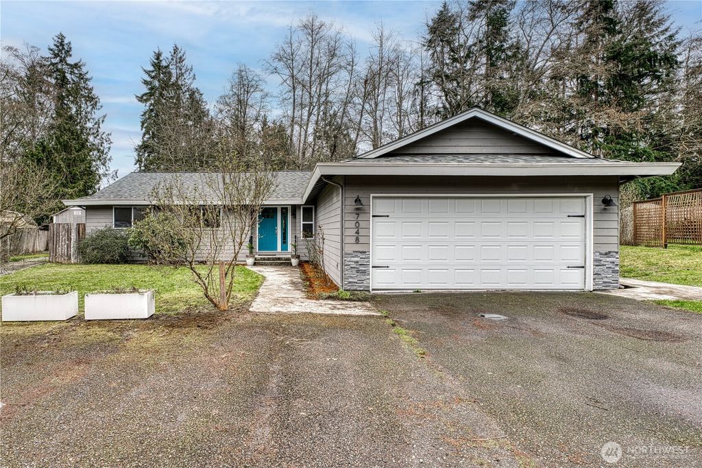 7048 NE Treemont Court, Bremerton, WA 98311