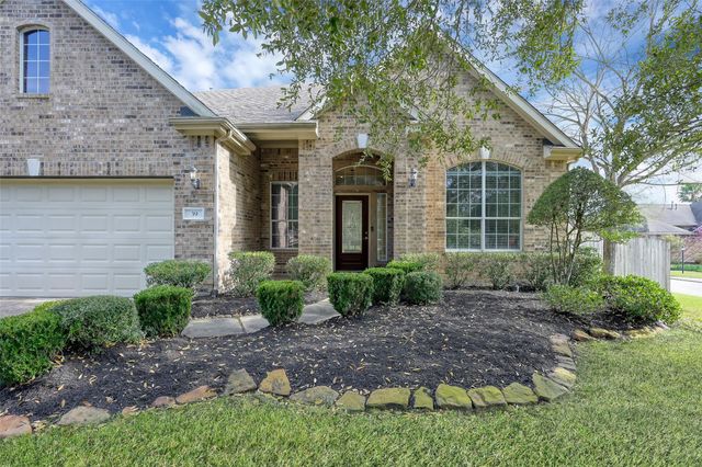 39 Yacht Harbor, Montgomery, TX 77356