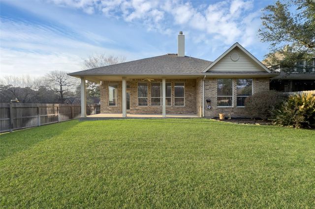 39 Yacht Harbor, Montgomery, TX 77356