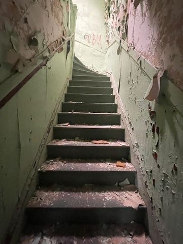 6606 S Carpenter Street, Chicago, IL 60621