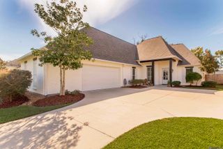 37395 Whispering Hollow Ave, Prairieville, LA 70769