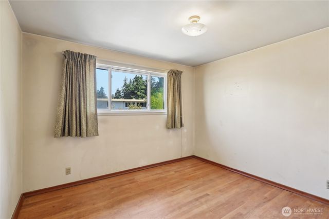 13004 Ambaum Boulevard SW, Burien, WA 98146