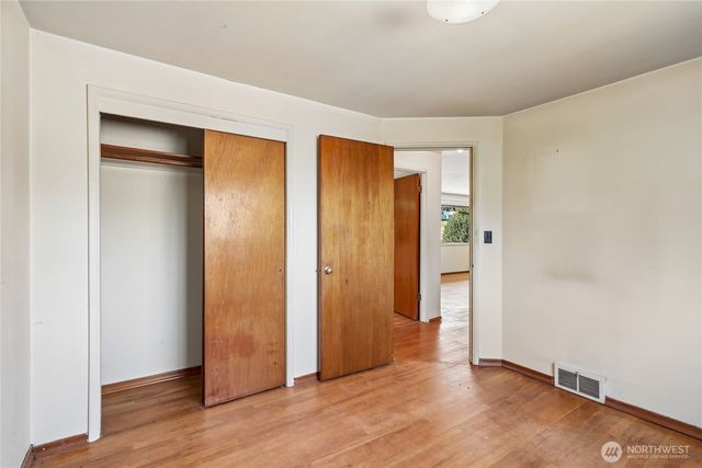 13004 Ambaum Boulevard SW, Burien, WA 98146