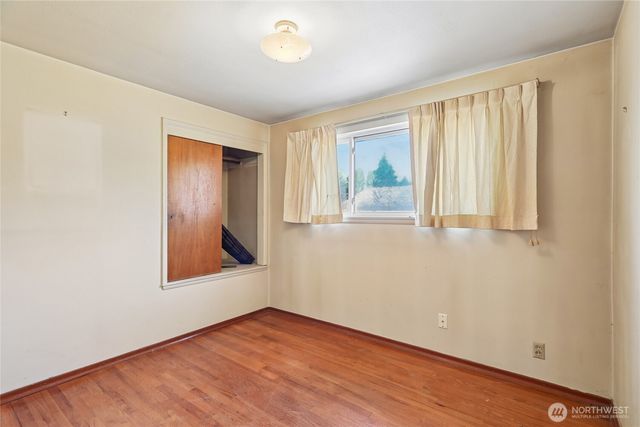 13004 Ambaum Boulevard SW, Burien, WA 98146