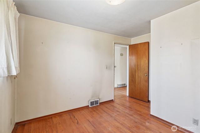 13004 Ambaum Boulevard SW, Burien, WA 98146
