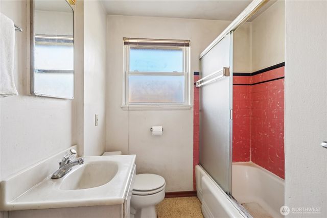 13004 Ambaum Boulevard SW, Burien, WA 98146