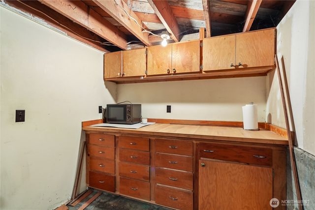 13004 Ambaum Boulevard SW, Burien, WA 98146