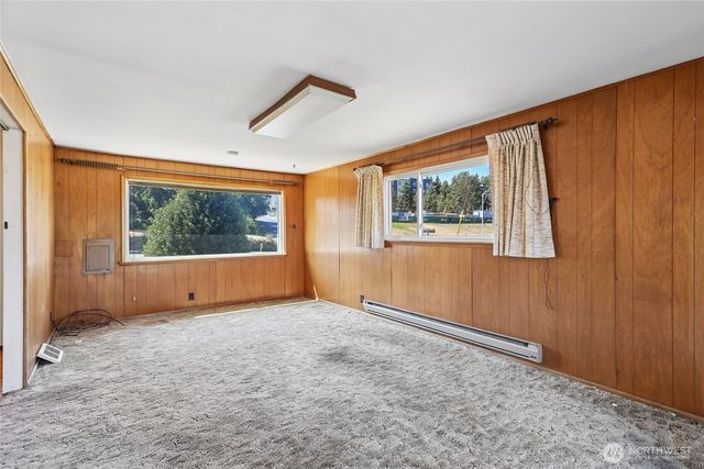 13004 Ambaum Boulevard SW, Burien, WA 98146
