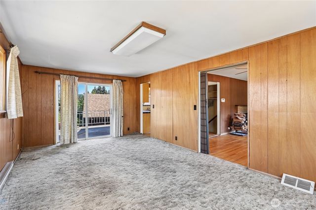 13004 Ambaum Boulevard SW, Burien, WA 98146
