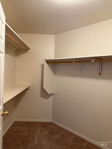 1527 Vista Rd, Twin Falls, ID 83301